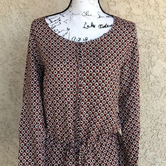 Alythea Brown Patterned Romper size Medium - Picture 7 of 8